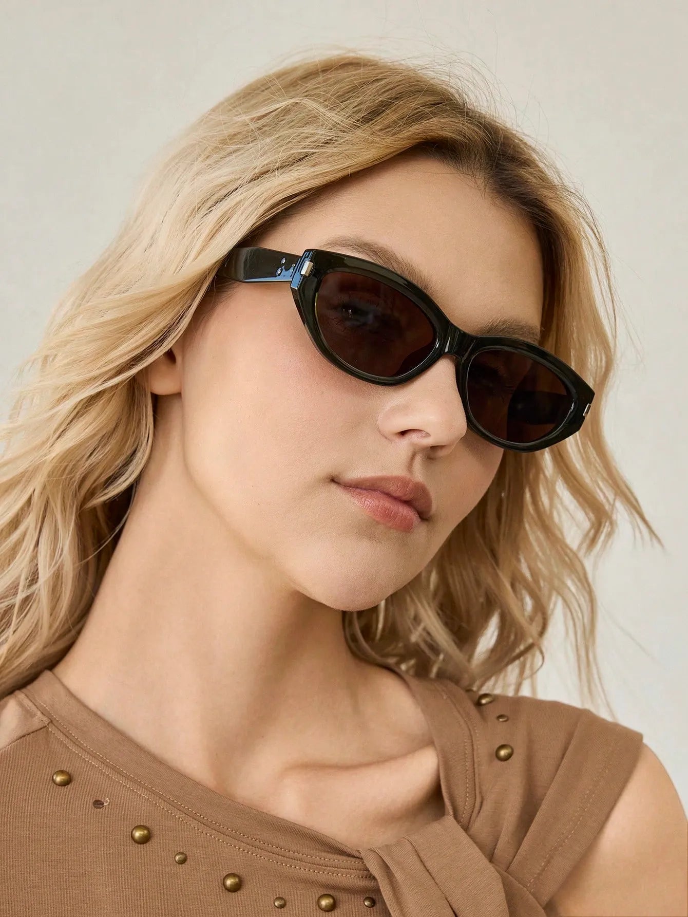 Bio-Sonnenbrille mit Holzmaserung – Obsidian Forest